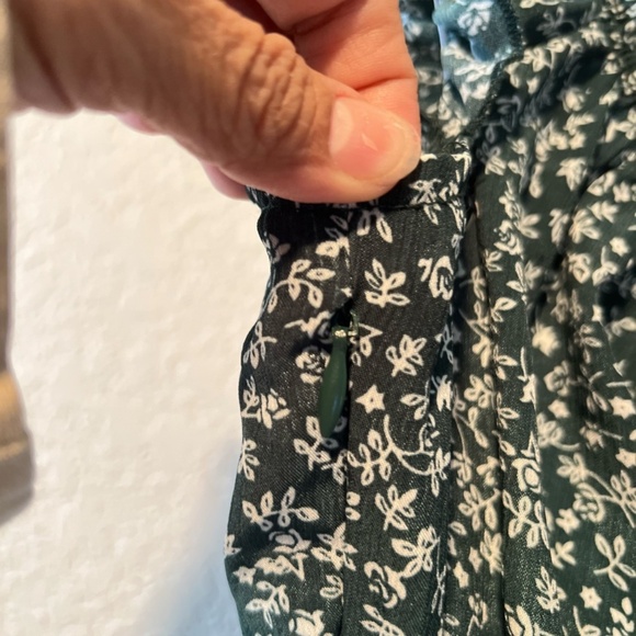 Green Sundress – XS (New, No Tags!) 🌿☀️ - Picture 5 of 7